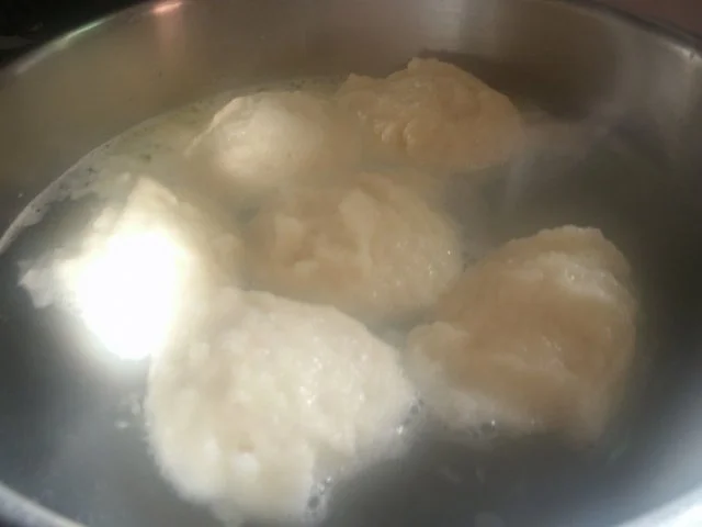 Rezept: Mehlklöße Bild Nr. 4 Mehlklöße - Rezept - Bild Nr. 4