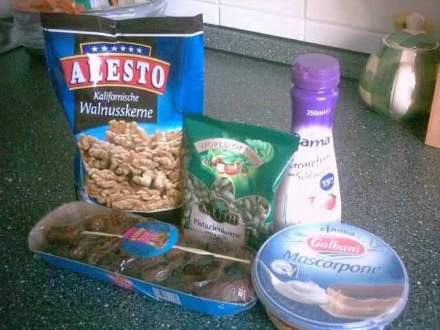 Rezept: "Wie-rette-ich-mich-vor-Blamage-Kuchen" Bild Nr. 2 "Wie-rette-ich-mich-vor-Blamage-Kuchen" - Rezept - Bild Nr. 2