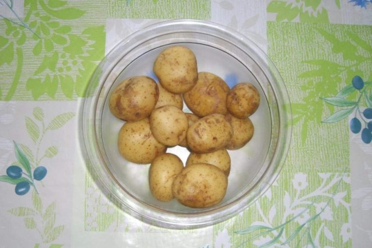 Rosmarinkartoffeln mit Kräuterquark - Rezept - Bild Nr. 2