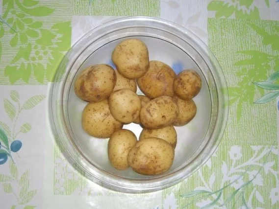 Rosmarinkartoffeln mit Kräuterquark - Rezept - Bild Nr. 2