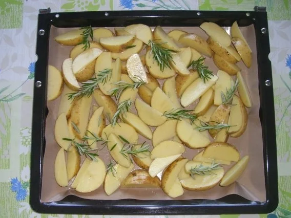 Rosmarinkartoffeln mit Kräuterquark - Rezept - Bild Nr. 4