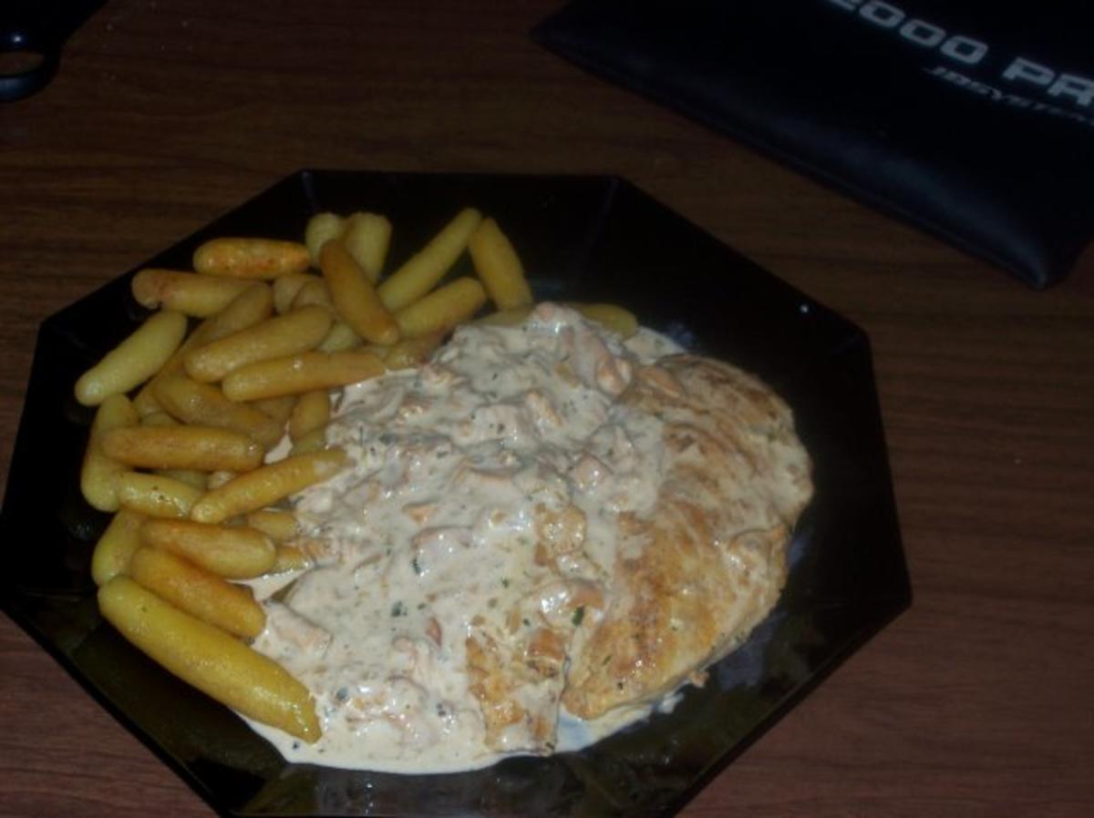Hühnerfilet mit Eierschwammerl in Oberssauce und Schupfnudeln - Rezept ...