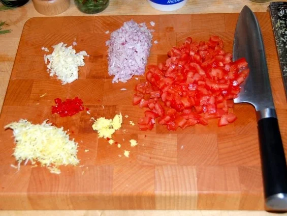 Rezept: RAVIOLIS AUX QUEUES D'ECREVISSES ET BEURRE BLANC Bild Nr. 5 RAVIOLIS AUX QUEUES D'ECREVISSES ET BEURRE BLANC - Rezept - Bild Nr. 5