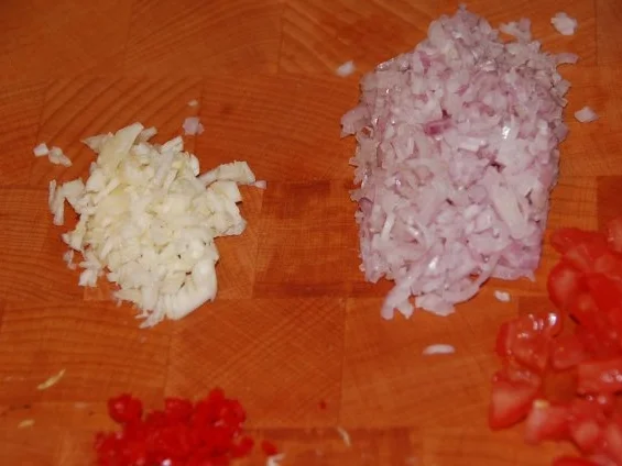 Rezept: RAVIOLIS AUX QUEUES D'ECREVISSES ET BEURRE BLANC Bild Nr. 7 RAVIOLIS AUX QUEUES D'ECREVISSES ET BEURRE BLANC - Rezept - Bild Nr. 7