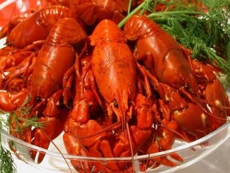 Rezept: RAVIOLIS AUX QUEUES D'ECREVISSES ET BEURRE BLANC Bild Nr. 8 RAVIOLIS AUX QUEUES D'ECREVISSES ET BEURRE BLANC - Rezept - Bild Nr. 8