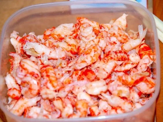 Rezept: RAVIOLIS AUX QUEUES D'ECREVISSES ET BEURRE BLANC Bild Nr. 9 RAVIOLIS AUX QUEUES D'ECREVISSES ET BEURRE BLANC - Rezept - Bild Nr. 9