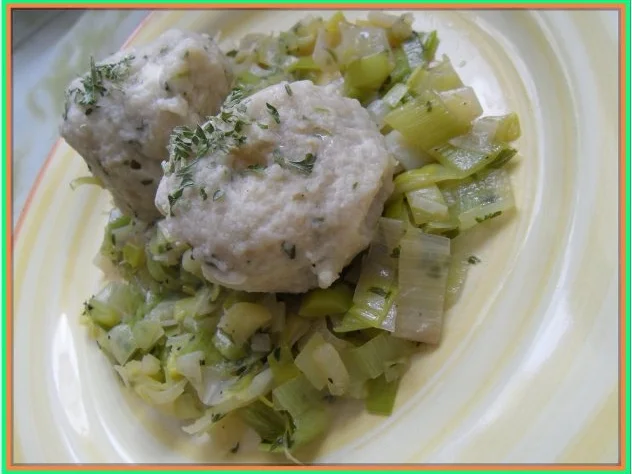 Allgäuer Käseknödel auf Lauchgemüse - Rezept - Bild Nr. 2