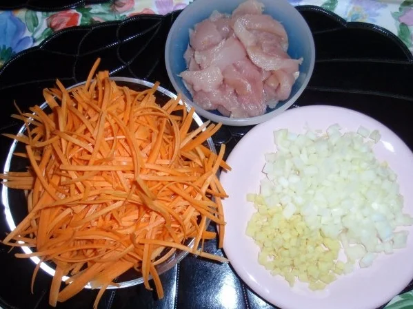 Hähnchenbruststreifen mit Spaghetti und Dattel-Rahmsoße - Rezept - Bild Nr. 3