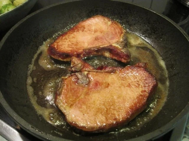 Rosenkohl mit Speckwürfeln, Kasseler und Kartoffeln - Rezept - Bild Nr. 5