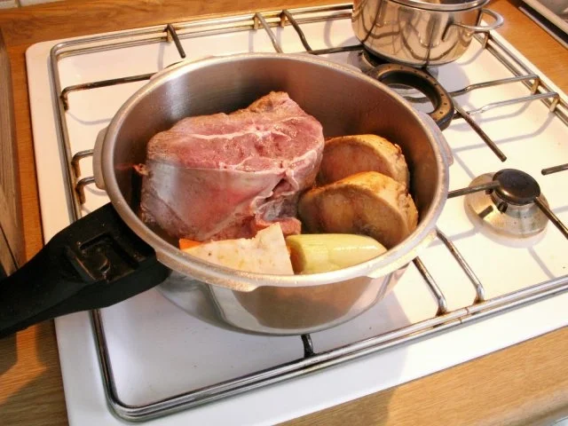 Rezept: Sauerbraten mit Buttermilch Bild Nr. 3 Sauerbraten mit Buttermilch - Rezept - Bild Nr. 3