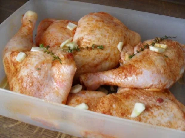 Hähnchenschenkel mit Zucchini und Käse überbacken - Rezept - Bild Nr. 2