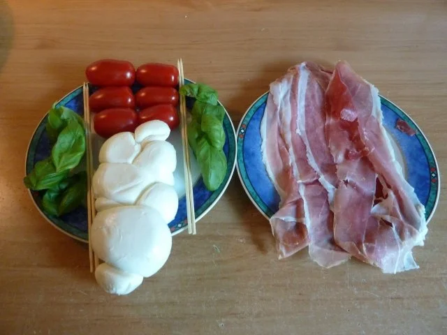 Büffelmozarella in Parmaschinken - Rezept
