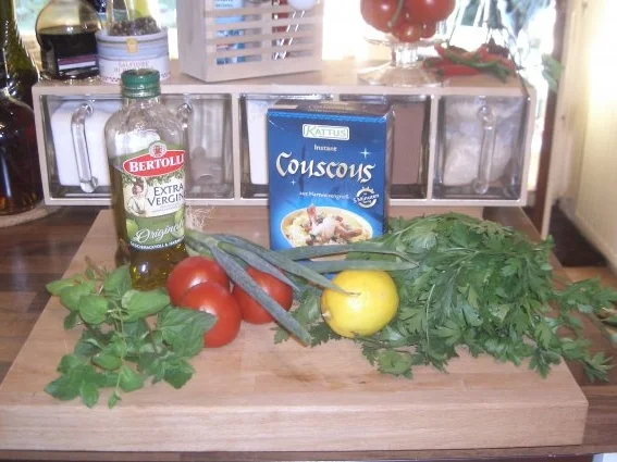 Tabouleh auf Tomaten-Carpaccio mit Lachs - Rezept