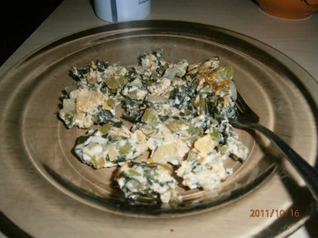 Rührei mit Zwiebeln und Futterrübenblättern - Rezept - Bild Nr. 3