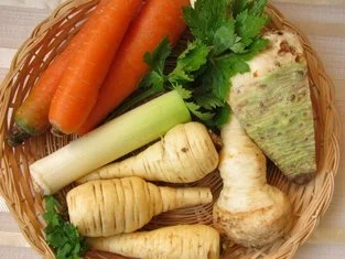 Rezept: FLUSSKREBSE IM WURZELSUD Bild Nr. 2 FLUSSKREBSE IM WURZELSUD - Rezept - Bild Nr. 2