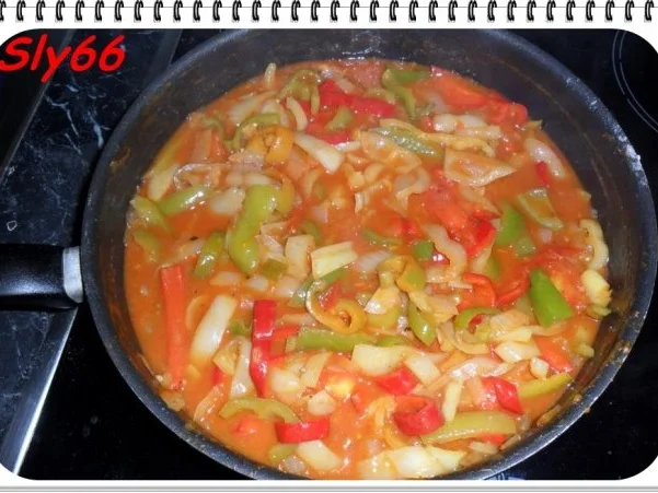 Rezept: Geflügel:Hähnchen mit Letschosoße Bild Nr. 3 Geflügel:Hähnchen mit Letschosoße - Rezept - Bild Nr. 3