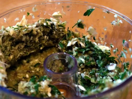 Pilzbouletten mit geschmortem Fenchel und gebratenen Drillingen - Rezept - Bild Nr. 2