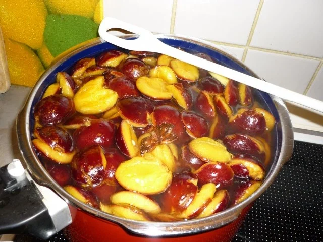 Rezept: Zwetschgenkompott Bild Nr. 4 Zwetschgenkompott - Rezept - Bild Nr. 4
