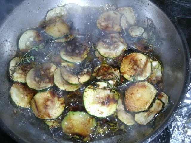 Rezept: Zucchini mediterran Bild Nr. 3 Zucchini mediterran - Rezept - Bild Nr. 3