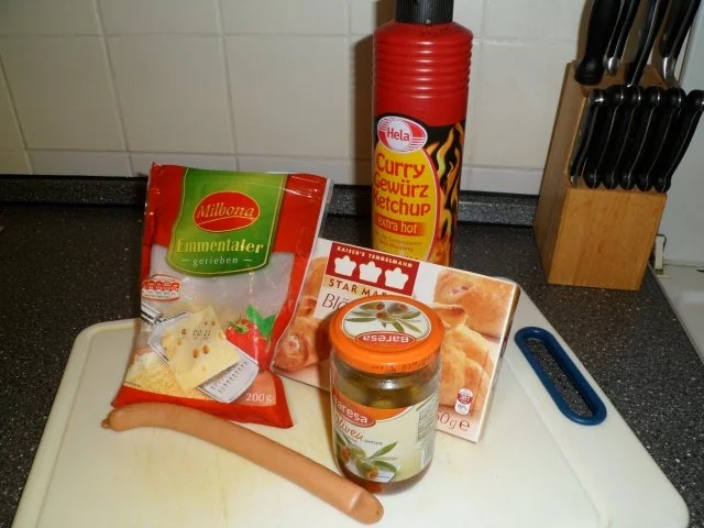 Würstchen in Pizzakostüm - Rezept - Bild Nr. 2