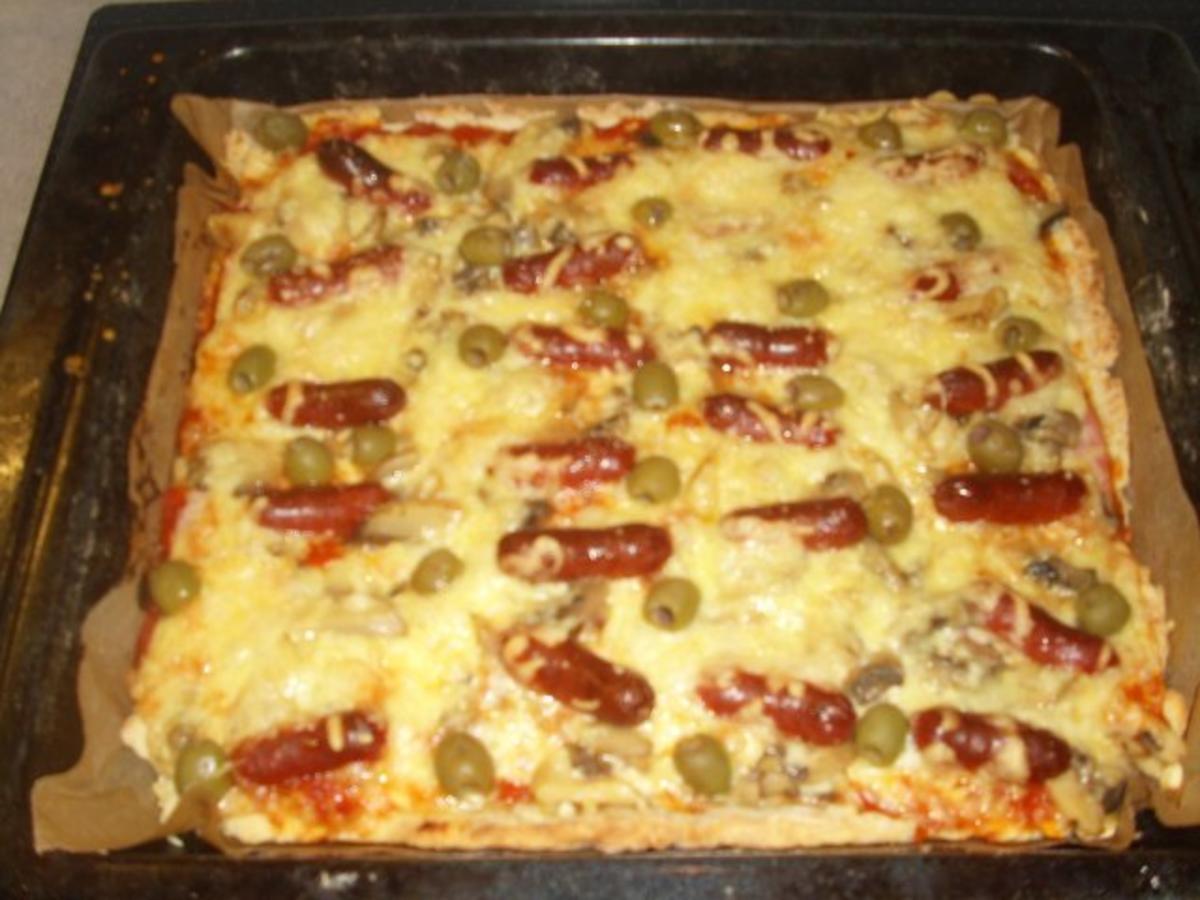 Kabanossi-Pizza - Rezept