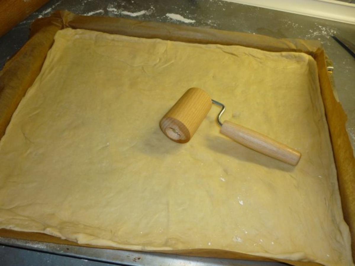 Zwetschgenkuchen / Zwetschgendatschi - Rezept - kochbar.de