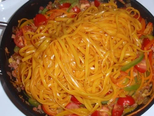 Rezept: Bunte Nudel-Gemüse-Pfanne Bild Nr. 9 Bunte Nudel-Gemüse-Pfanne - Rezept - Bild Nr. 9