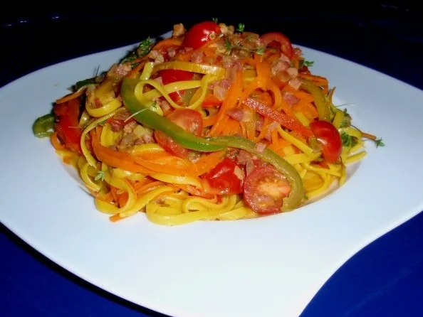 Rezept: Bunte Nudel-Gemüse-Pfanne Bild Nr. 13 Bunte Nudel-Gemüse-Pfanne - Rezept - Bild Nr. 13