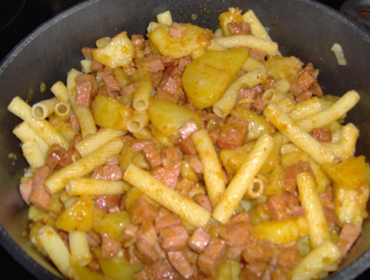 Grenadiermarsch mit Kartoffel und Braunschweiger oder Wurstreste ...