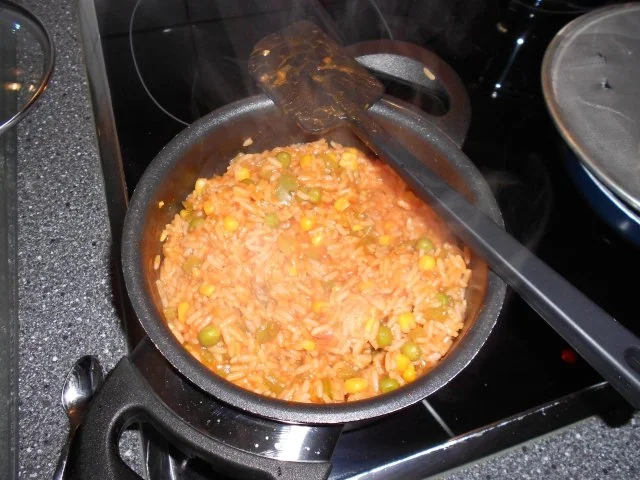 Rezept: Roter Gemüsereis, Vegetarisch, Mediterrane-Art Bild Nr. 8 Roter Gemüsereis, Vegetarisch, Mediterrane-Art - Rezept - Bild Nr. 8