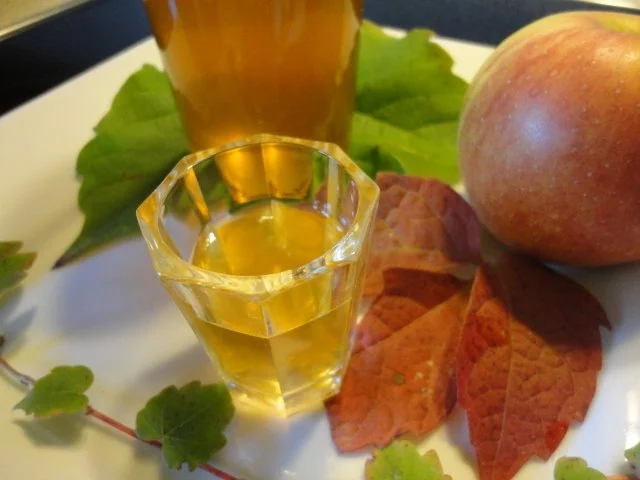 Liköre: Dunkler Apfelkorn - Rezept - Bild Nr. 9