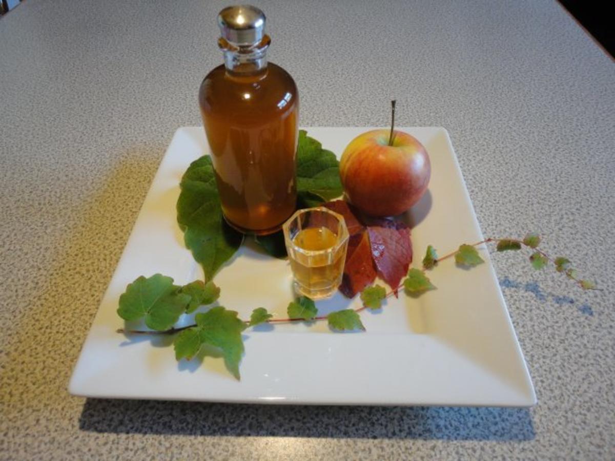 Liköre: Dunkler Apfelkorn - Rezept mit Bild - kochbar.de
