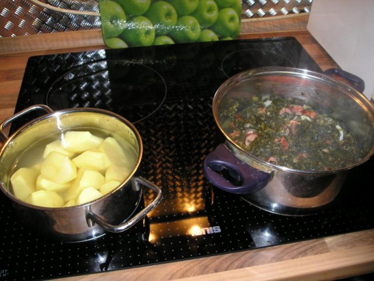 Grünkohl mit Mettwürstchen und Kartoffeln - Rezept - Bild Nr. 3