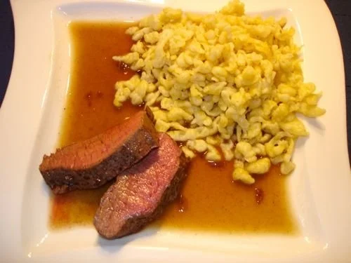 Rehfilet mit Spätzle - Rezept