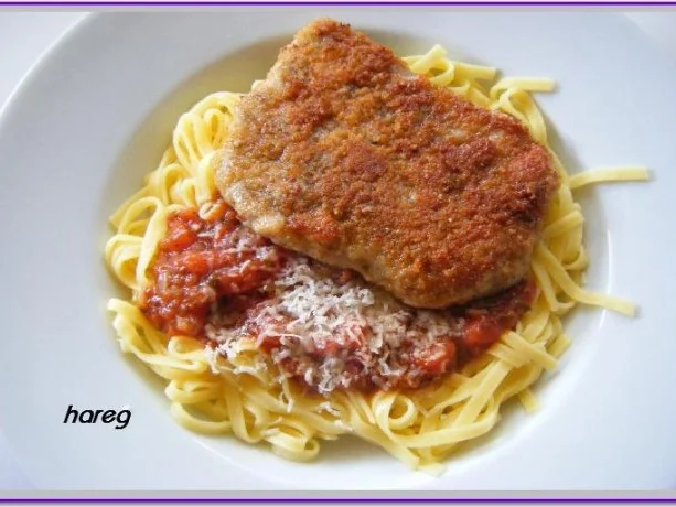 Schnitzel Milanese auf Bavettine - Rezept