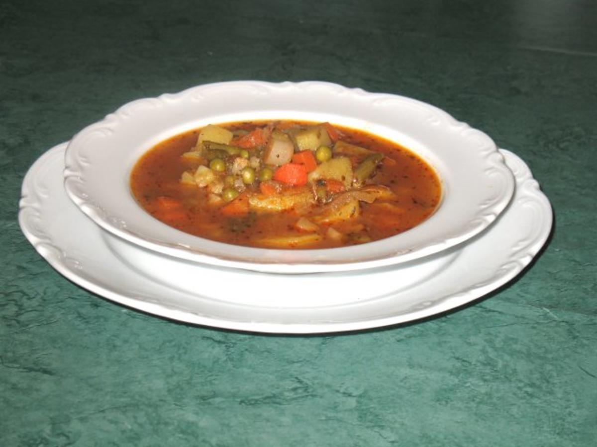 Suppe/Klar - Bunte mediterrane Gemüse-Kartoffelsuppe - Rezept - Bild Nr. 4