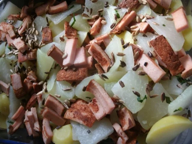 Rezept: Kohlrabi-Kartoffelauflauf mit Leberkäse Bild Nr. 3 Kohlrabi-Kartoffelauflauf mit Leberkäse - Rezept - Bild Nr. 3