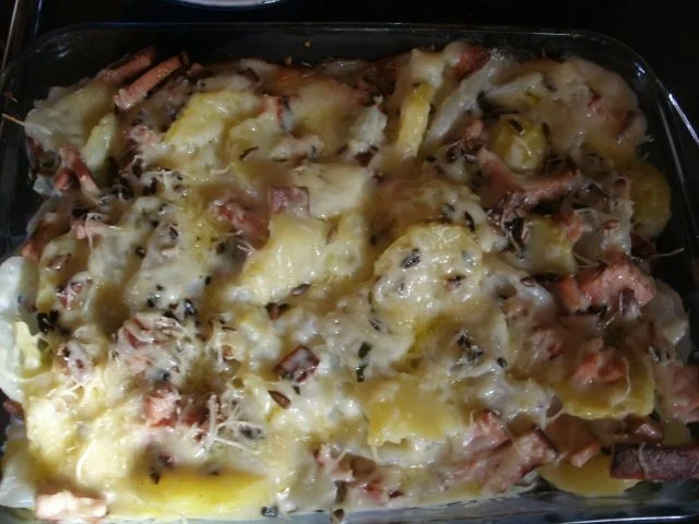 Rezept: Kohlrabi-Kartoffelauflauf mit Leberkäse Bild Nr. 2 Kohlrabi-Kartoffelauflauf mit Leberkäse - Rezept - Bild Nr. 2