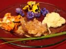 Gebratene Lammkeule mit überbackenem Tian und Holunder-Kartoffelpüree - Rezept