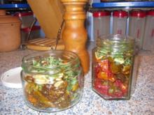 Getrocknete Tomaten aus dem Garten, eingelegt in Olivenöl - Rezept