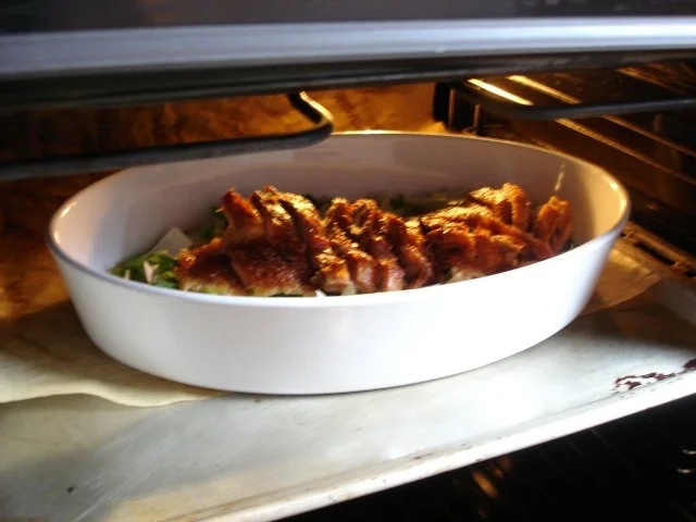 Rezept: Chinesische Knusperente auf Gemüsebett mit Erdnuss-Sauce und Reis Bild Nr. 19 Chinesische Knusperente auf Gemüsebett mit Erdnuss-Sauce und Reis - Rezept - Bild Nr. 19