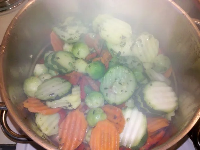 Vegetarisch: Gedämpftes Herbstgemüse mit Käse-Sahne-Soße - Rezept - Bild Nr. 9