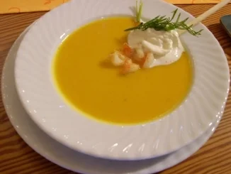 Rezept: Karottencremesüppchen mit Estragon Karottencremesüppchen mit Estragon - Rezept