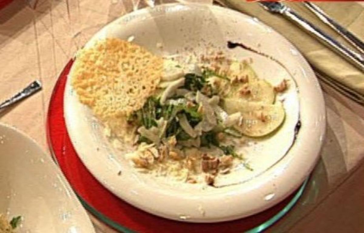 Bilder für Birnen-Fenchelsalat mit Parmesan-Chips (Antonia Langsdorf) - Rezept