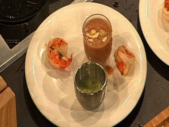 Gebratene Garnelen mit Zucchinipüree und Gazpacho (Oliver Wnuk) - Rezept