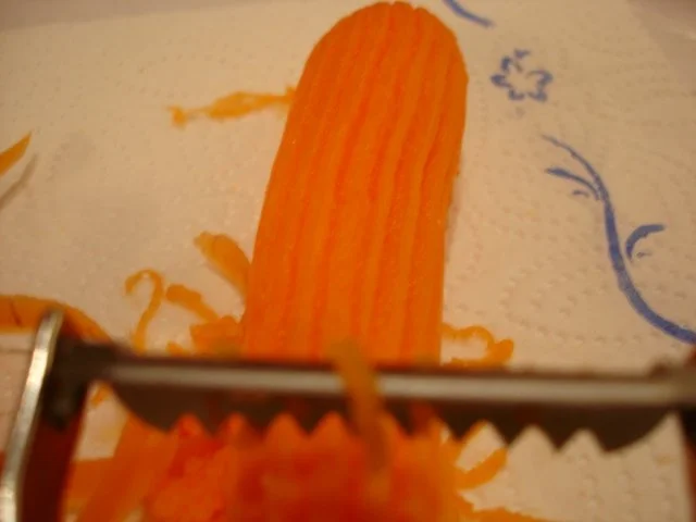 Rezept: Kotelett mit Möhrenblüten und Kartoffelbrei Bild Nr. 3 Kotelett mit Möhrenblüten und Kartoffelbrei - Rezept - Bild Nr. 3