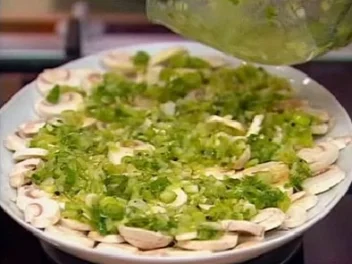 Roher Pilzsalat - Rezept