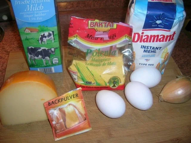 Rezept: Maisküchlein, rein vegetarisch oder als Beilage zu meiner Spanfekelkeule Bild Nr. 5 Maisküchlein, rein vegetarisch oder als Beilage zu meiner Spanfekelkeule - Rezept - Bild Nr. 5