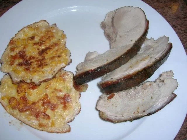 glasierte Spanferkelkeule mit Maisküchlein - Rezept - Bild Nr. 5