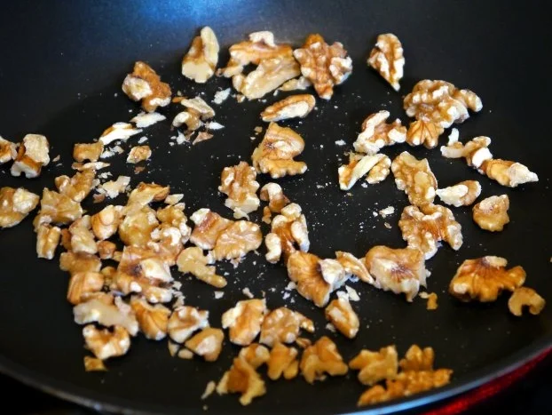 Koriander-Walnuss-Pesto - Rezept - Bild Nr. 2